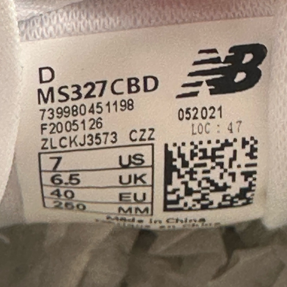 New Balance 327 Casablanca Tennis Club Shoes Green White Men’s 7 Women’s 8.5 NEW - Picture 9 of 10